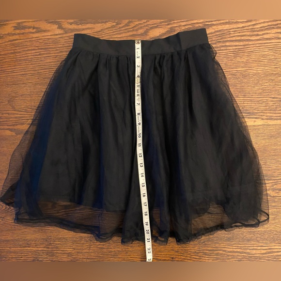 Black Tulle Skirt - Size M - Picture 7 of 8